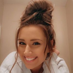 Meet your Posher, Alyssa